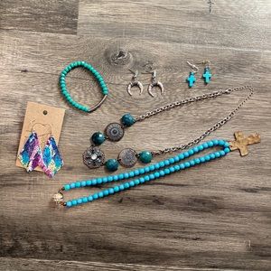 Turquoise/Western jewelry/Thirty One makeup bag